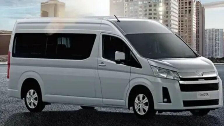 Why Choose a Toyota Hiace Bus for Group Travel in Dubai?