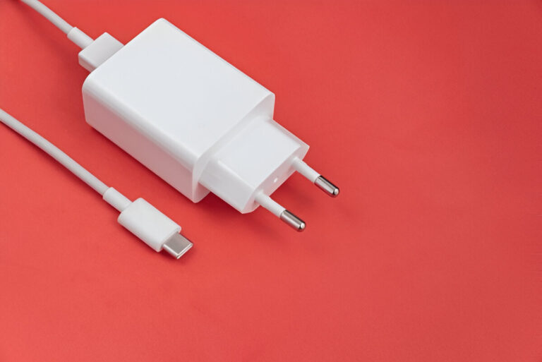 What Are the Benefits of Investing in a Premium Mobile Charger?