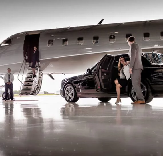 Discover Chicago in Style with a Limousine Service