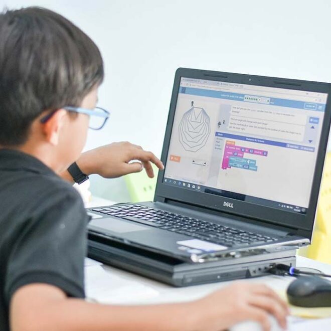 6 Best Coding Classes for Kids in Singapore