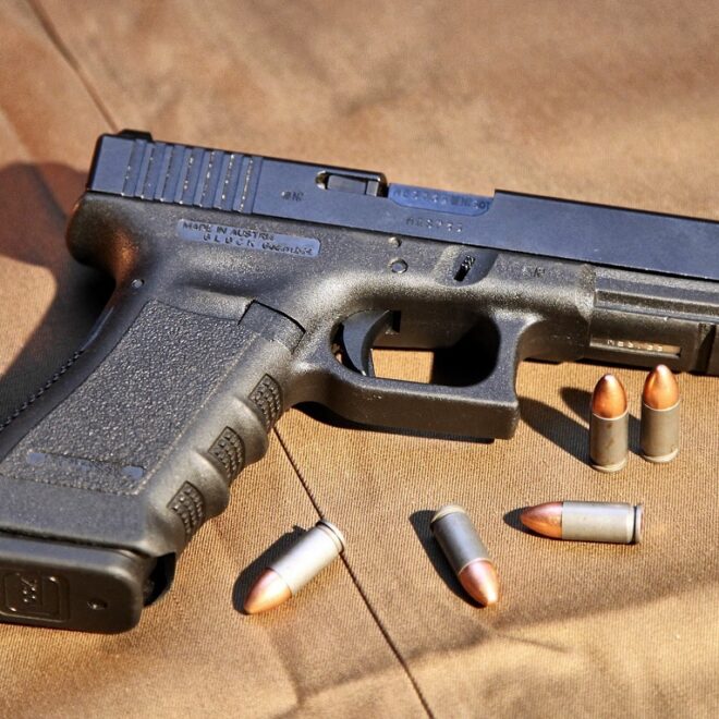 Glock 19 vs. Glock 19X: Breaking Down the Differences in Design and Feature