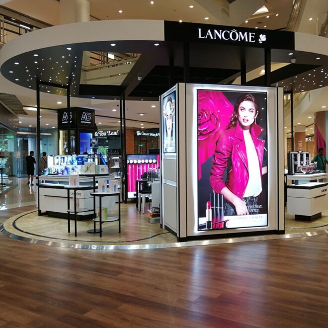 How to Maximize Sales with an Eye-Catching Mall Kiosk Stand