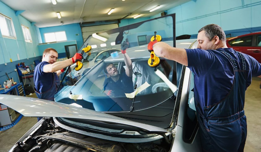 Windshield-Replacement-Toronto