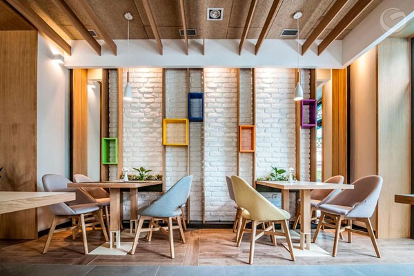 Restaurant Furniture: Enhancing Style, Comfort, and Durability