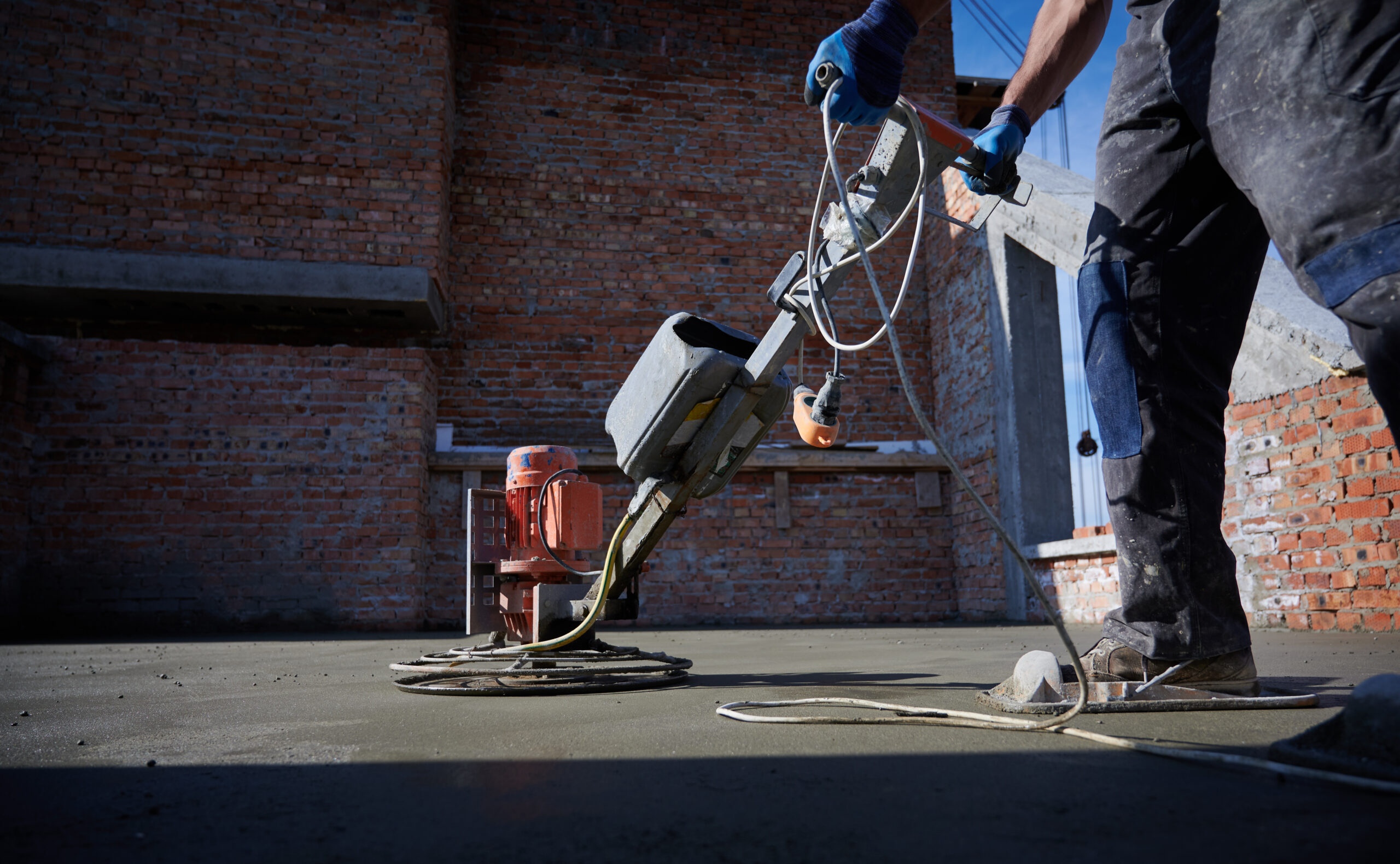 The Ultimate Guide to Professional Floor Screed Services