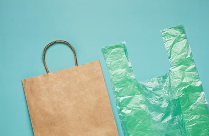 Comparing Traditional and Biodegradable Plastic Bags: What’s Best?