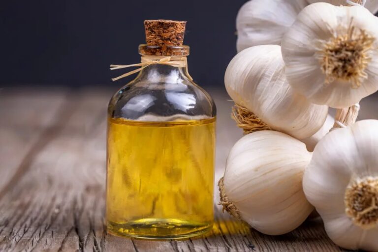 Garlic Oil Wholesale Suppliers & Manufacturers