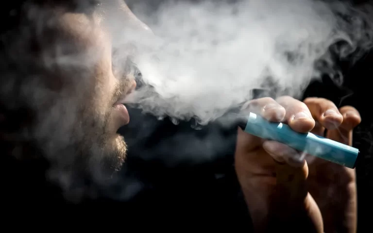 Can Vaping Help You Quit Smoking? A Healthier Alternative