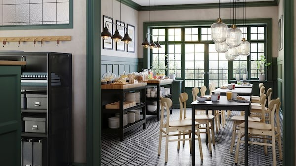 Cafe Furniture – Stylish Seating for Memorable Experiences