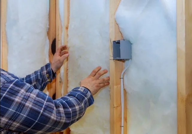 How to Choose the Right Insulation Solutions in Wolf Creek, OR for Your Home