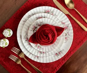 Hosting Dinner? Here’s Why You Should Never Skip the Placemats