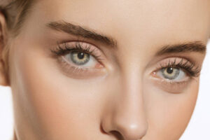 Discover Eylure: Best Natural EyeLashes Extensions