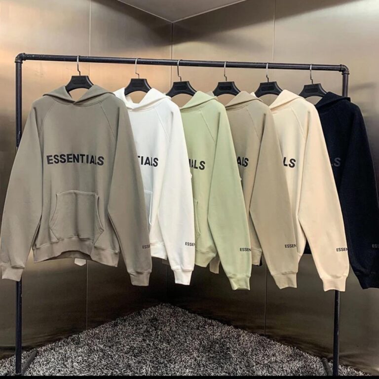 Make Your Wardrobe Complete with the Essential Clothing