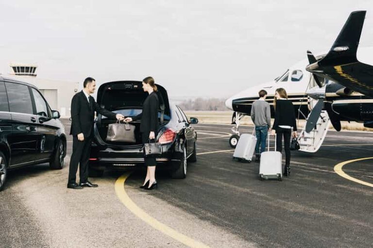 Why Pre-Booking Airport Transfer in Singapore Is a Smart Choice?