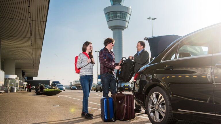 Reliable & Low-Cost Taxi to Manchester Airport | RidexTaxis