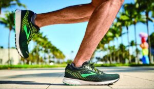 The black shoes men’s sneakers, Gym, Soccer & Football