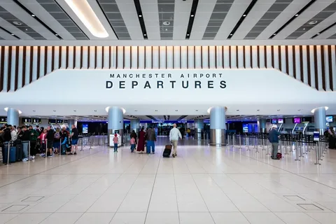 Affordable Taxi from Bristol to Manchester Airport