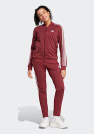 The Ultimate Guide to Essentials Tracksuit: Comfort Meets Style