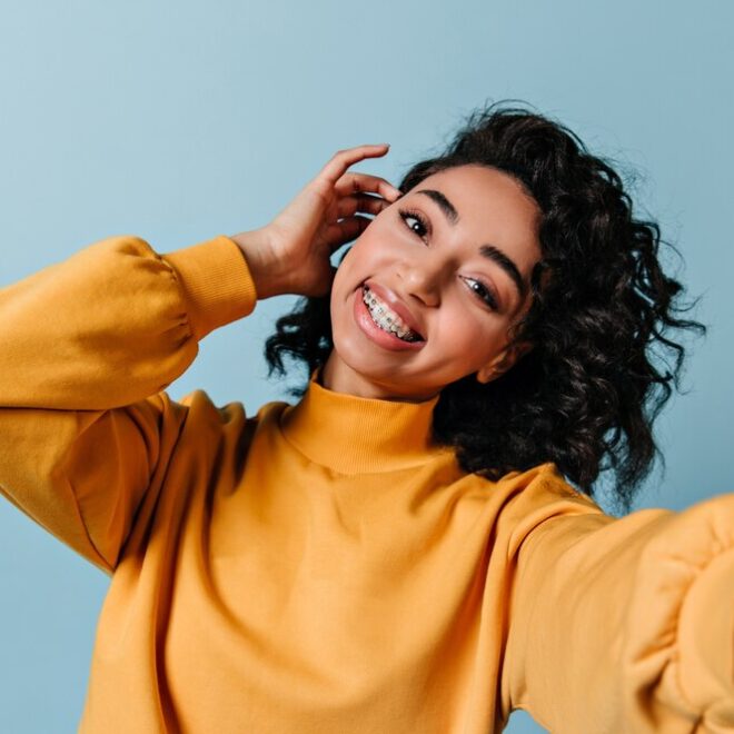 Straighten Your Teeth with Invisalign Aligners in a Comfortable and Clear Way