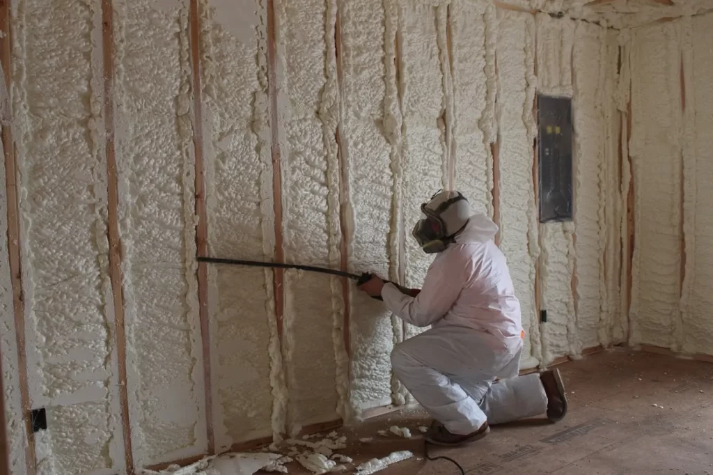 spray foam insulation in Leander, TX
