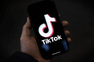 TikTok Outage Sparks Meme Frenzy Across Social Platforms