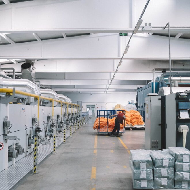 How to Compare UK Textile Wholesalers for the Best Deals