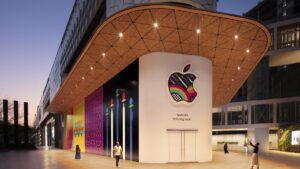 Apple Fires Lead Designer of New iOS26 Liquid Glass Design