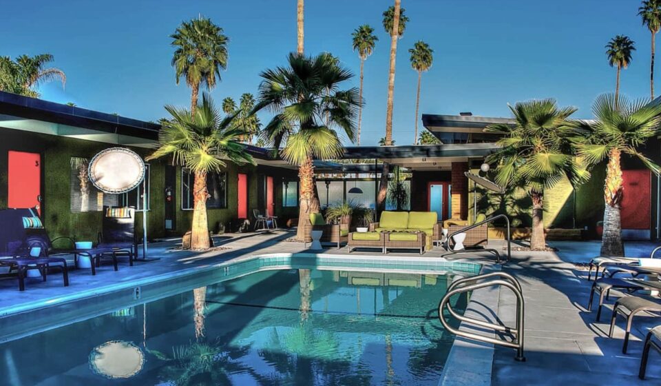 Retro Hotels in Palm Springs
