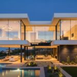 What are key elements of modern luxury architectural design​