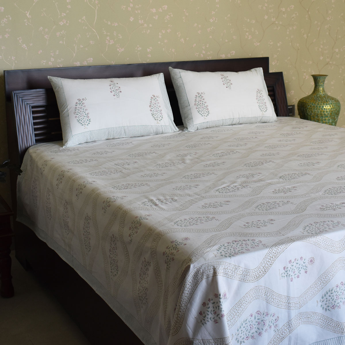 Bedspreads Queen Size